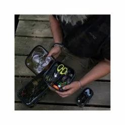 Trousse Accessoires Etanche Avid Carp Stormshield Pro Large -Matériel Soldes Magasin trousse accessoires etanche avid carp stormshield pro large 4